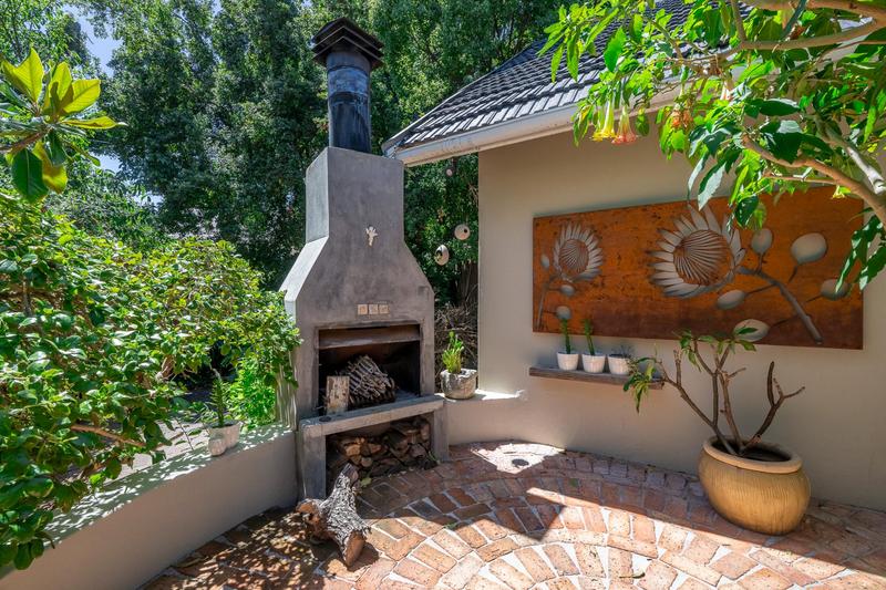 7 Bedroom Property for Sale in Somerset West Western Cape